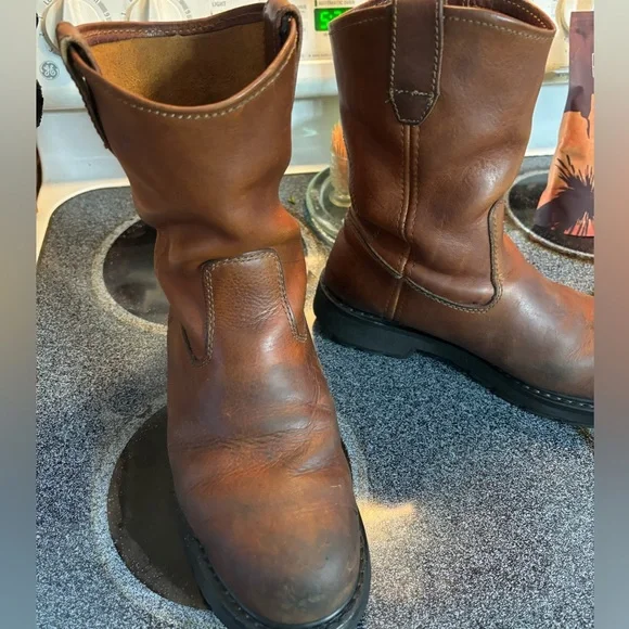 Wolverine Mens Brown Leather Soft Toe Work Boot Oil Slip Resistant Since 1883 - Picture 1 of 11